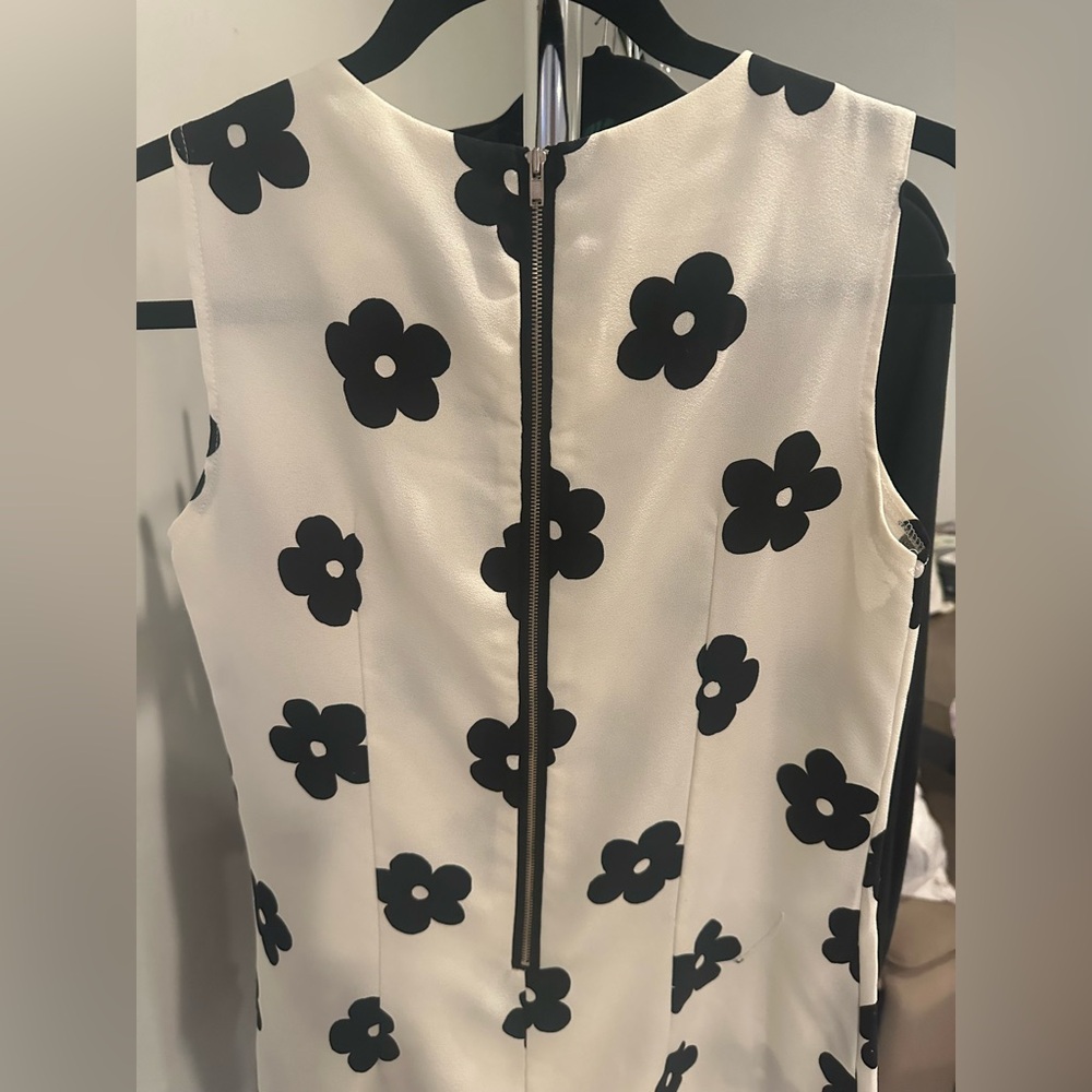 Floral Patterned Mini Dress - Picture 3 of 6